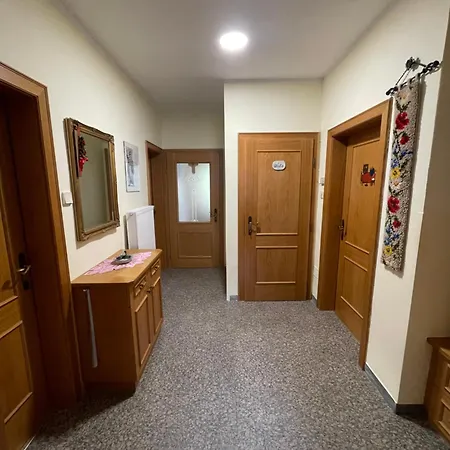Anneliese Apartment Obdach